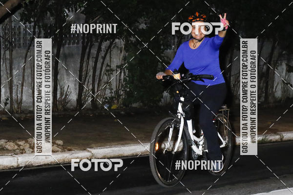 Buy your photos of the eventPEDALADA NOTURNA DO SESC AVENIDA PAULISTA 2020 - Equipe ASI on Fotop