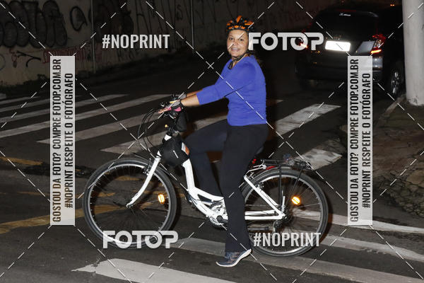 Buy your photos of the eventPEDALADA NOTURNA DO SESC AVENIDA PAULISTA 2020 - Equipe ASI on Fotop