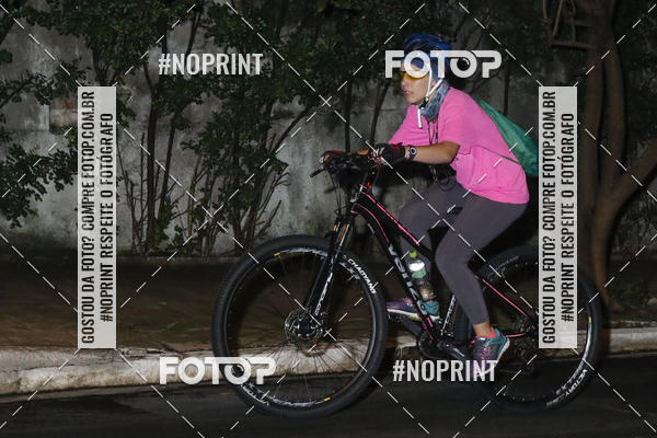 Buy your photos of the eventPEDALADA NOTURNA DO SESC AVENIDA PAULISTA 2020 - Equipe ASI on Fotop
