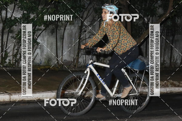 Buy your photos of the eventPEDALADA NOTURNA DO SESC AVENIDA PAULISTA 2020 - Equipe ASI on Fotop