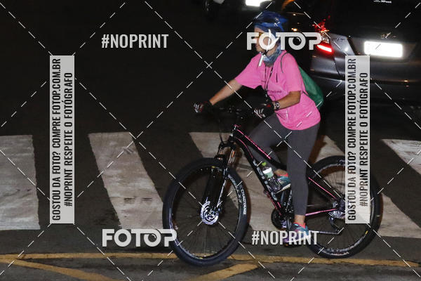 Buy your photos of the eventPEDALADA NOTURNA DO SESC AVENIDA PAULISTA 2020 - Equipe ASI on Fotop
