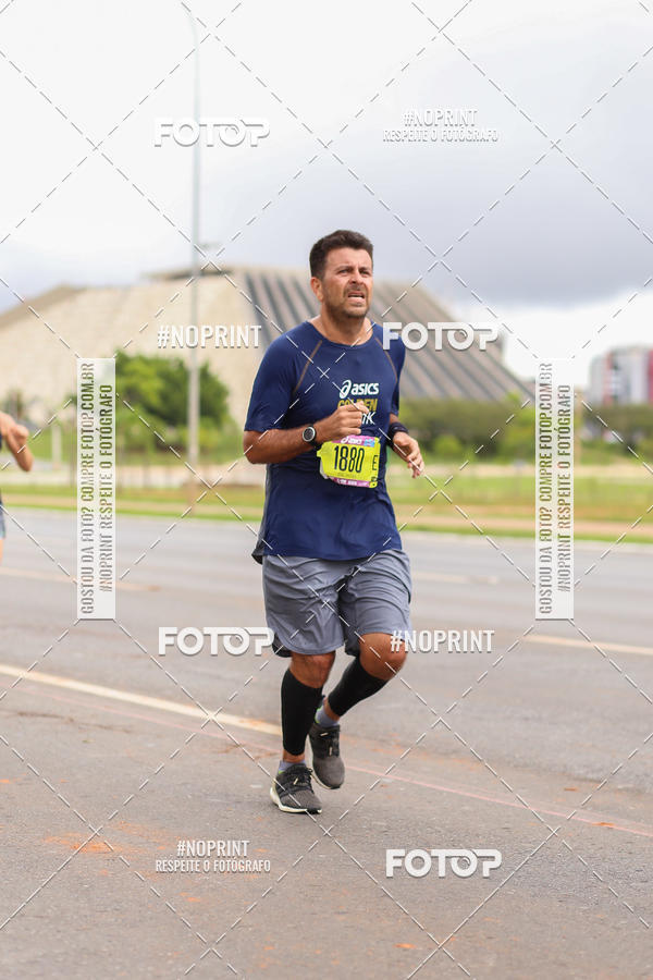 Compre as suas fotos do eventoASICS Golden Run - Bras�lia no Fotop