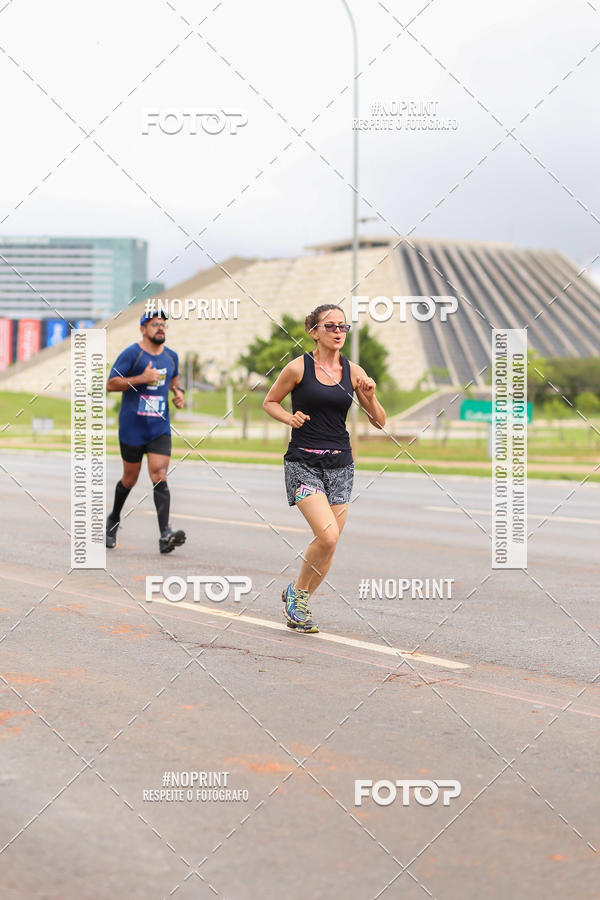Compre as suas fotos do eventoASICS Golden Run - Bras�lia no Fotop