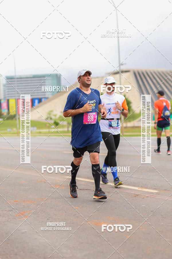 Compre as suas fotos do eventoASICS Golden Run - Bras�lia no Fotop