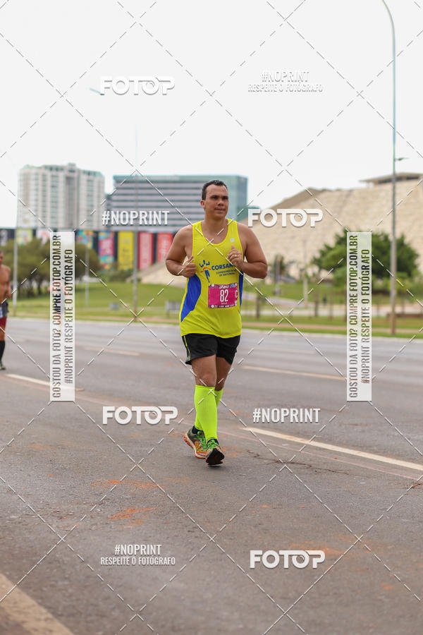Compre as suas fotos do eventoASICS Golden Run - Bras�lia no Fotop