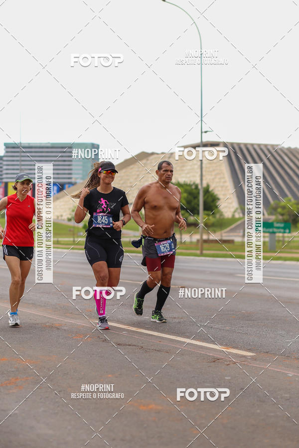 Compre as suas fotos do eventoASICS Golden Run - Bras�lia no Fotop