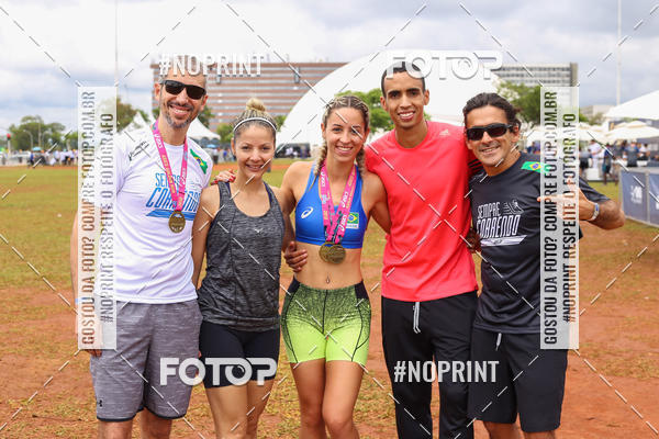 Compre as suas fotos do eventoASICS Golden Run - Bras�lia no Fotop