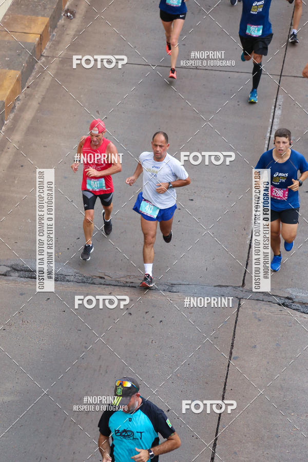Buy your photos of the eventASICS Golden Run - Bras�lia on Fotop