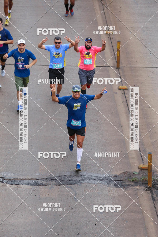 Buy your photos of the eventASICS Golden Run - Bras�lia on Fotop