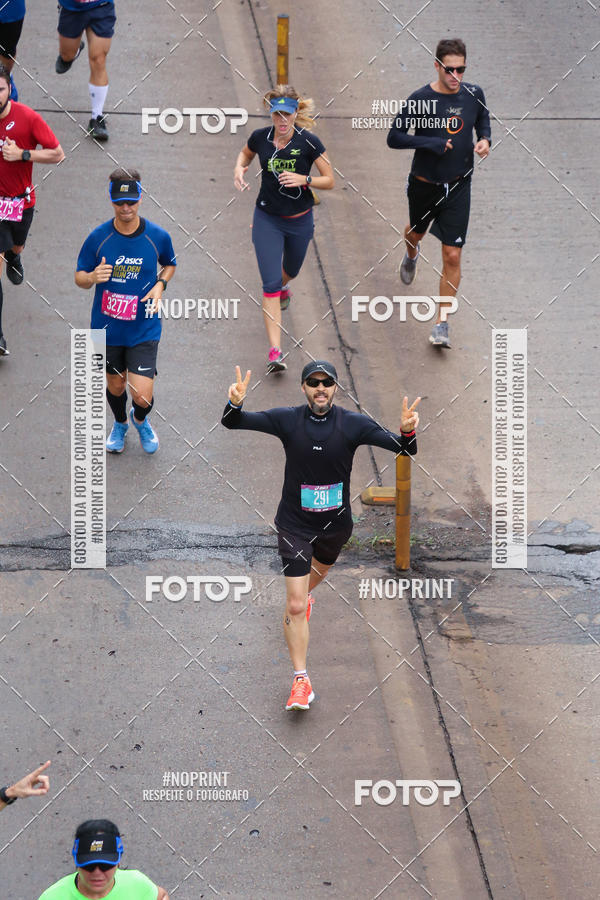 Buy your photos of the eventASICS Golden Run - Bras�lia on Fotop