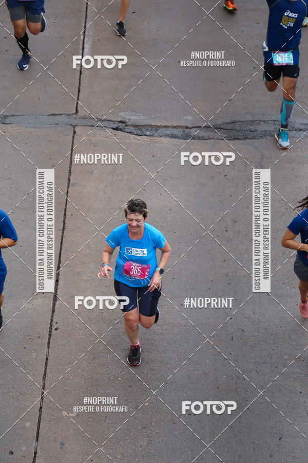 Buy your photos of the eventASICS Golden Run - Bras�lia on Fotop