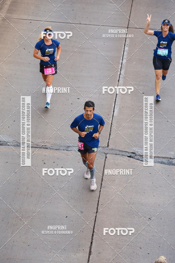 Buy your photos of the eventASICS Golden Run - Bras�lia on Fotop