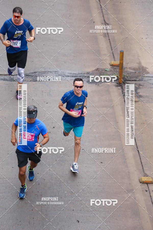 Buy your photos of the eventASICS Golden Run - Bras�lia on Fotop