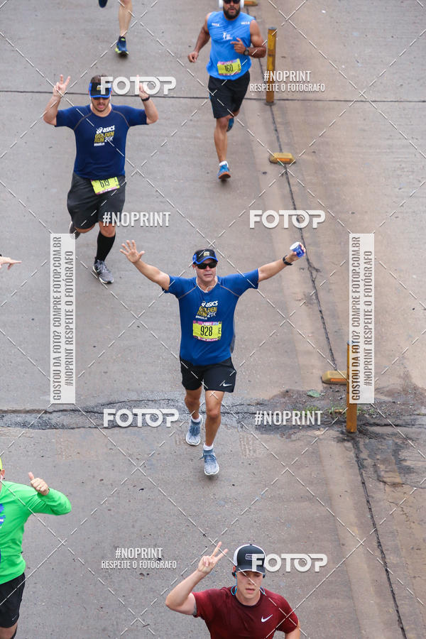 Buy your photos of the eventASICS Golden Run - Bras�lia on Fotop