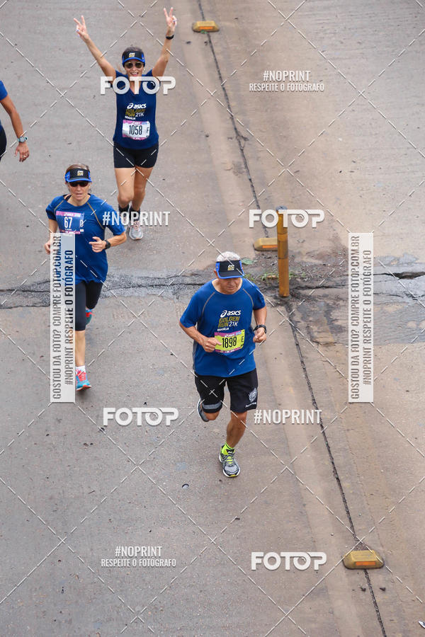 Buy your photos of the eventASICS Golden Run - Bras�lia on Fotop