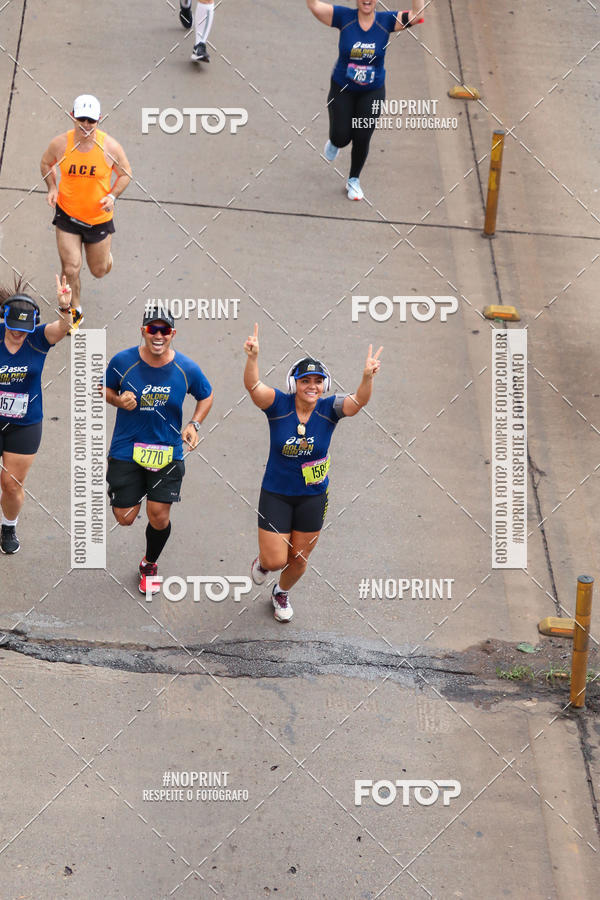 Buy your photos of the eventASICS Golden Run - Bras�lia on Fotop
