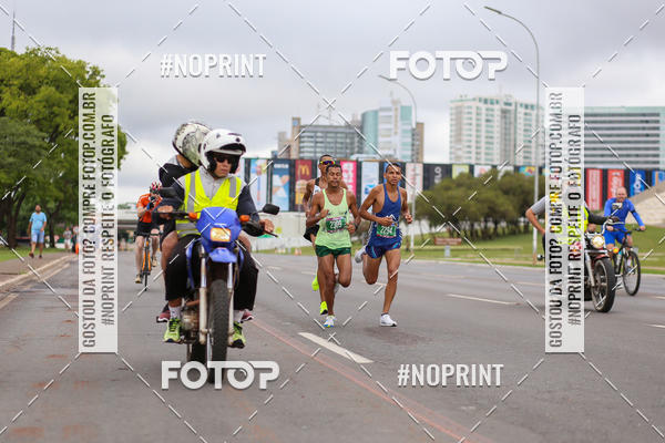 Buy your photos of the eventASICS Golden Run - Bras�lia on Fotop