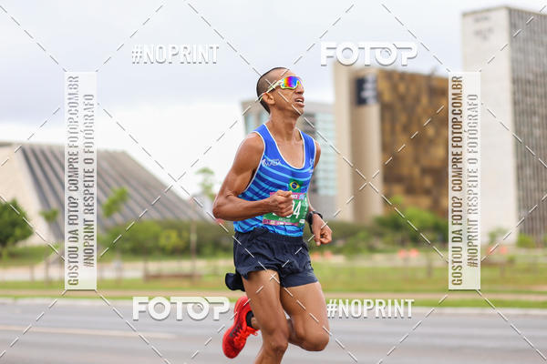 Buy your photos of the eventASICS Golden Run - Bras�lia on Fotop