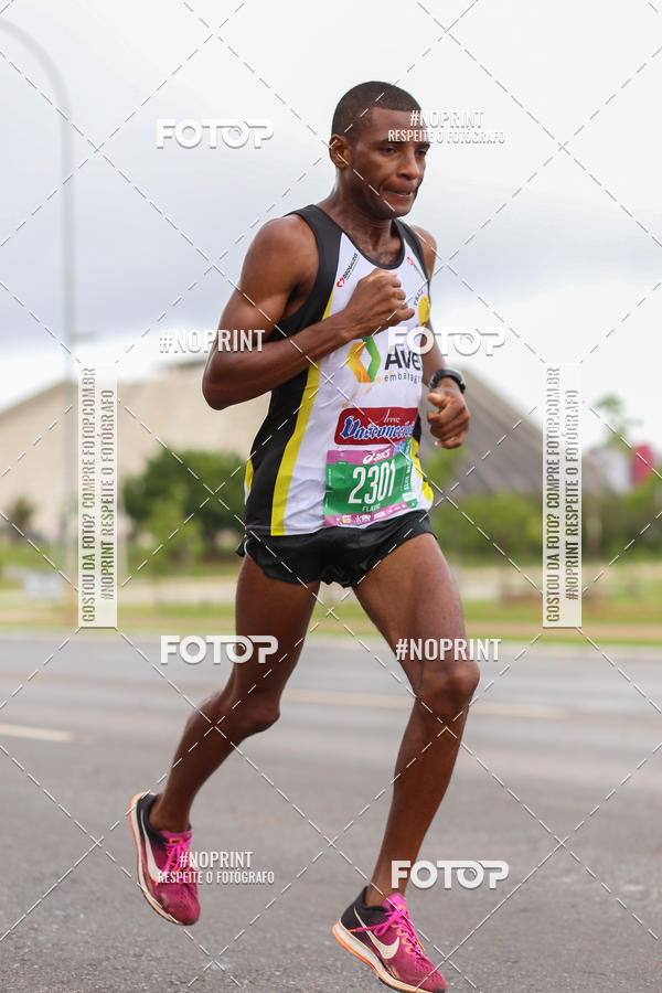 Buy your photos of the eventASICS Golden Run - Bras�lia on Fotop