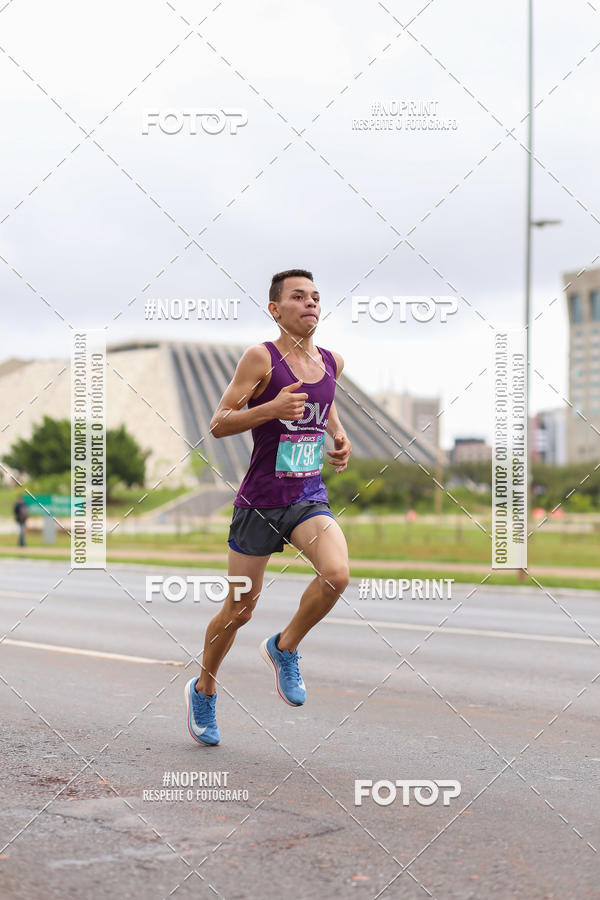 Buy your photos of the eventASICS Golden Run - Bras�lia on Fotop