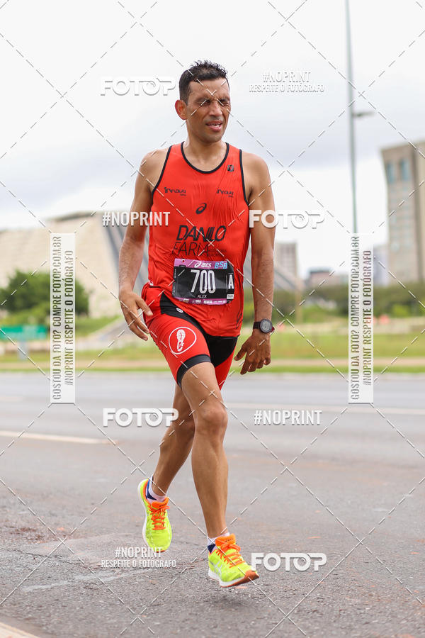 Buy your photos of the eventASICS Golden Run - Bras�lia on Fotop