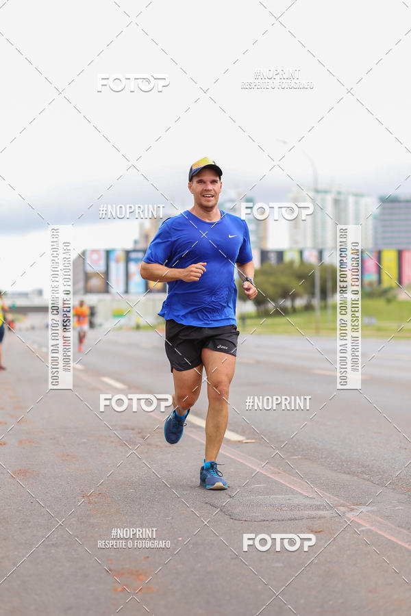 Buy your photos of the eventASICS Golden Run - Bras�lia on Fotop
