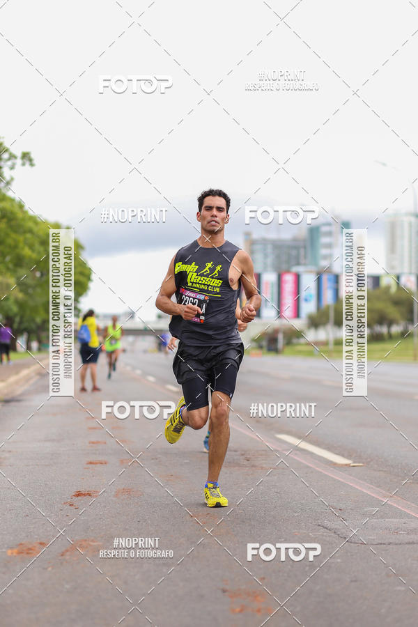 Buy your photos of the eventASICS Golden Run - Bras�lia on Fotop
