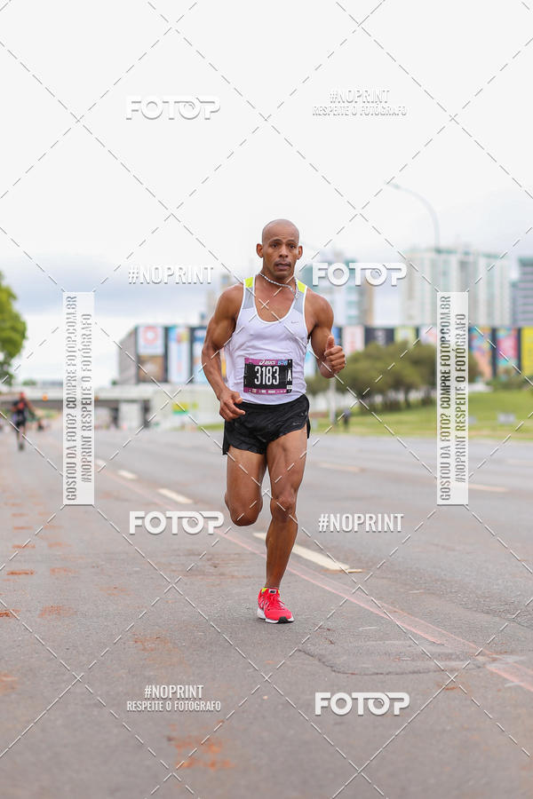 Buy your photos of the eventASICS Golden Run - Bras�lia on Fotop