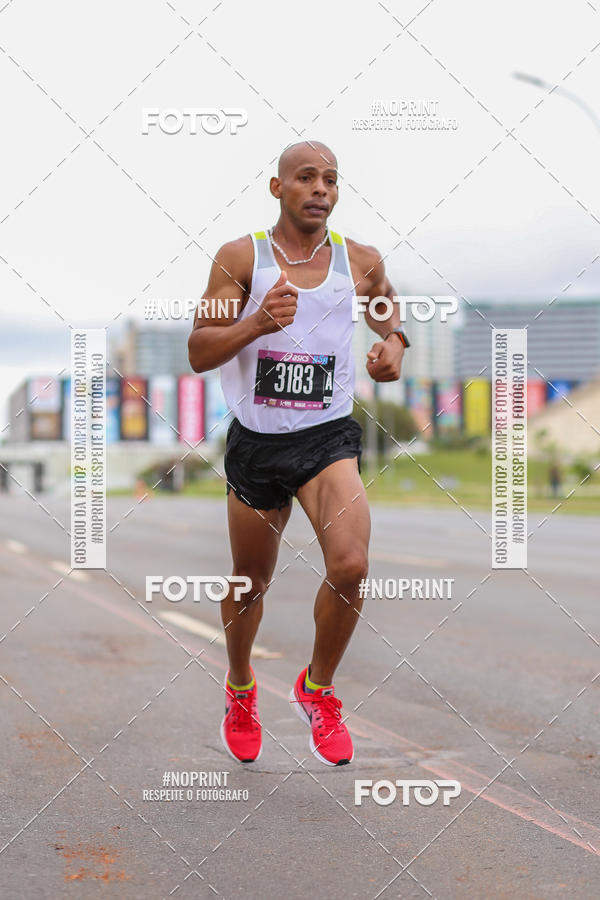Buy your photos of the eventASICS Golden Run - Bras�lia on Fotop