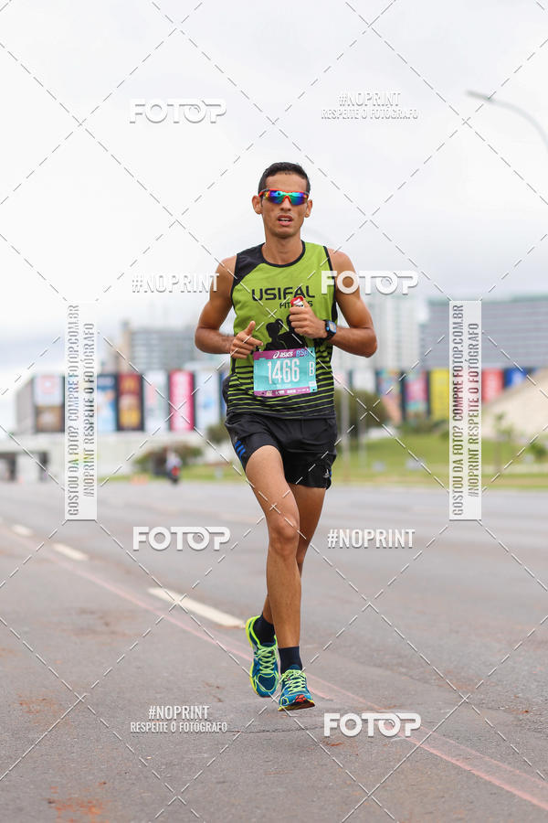 Buy your photos of the eventASICS Golden Run - Bras�lia on Fotop