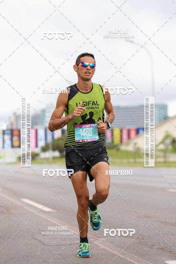 Buy your photos of the eventASICS Golden Run - Bras�lia on Fotop