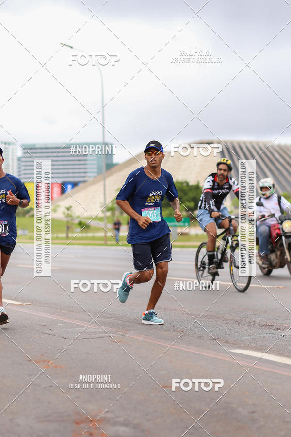 Buy your photos of the eventASICS Golden Run - Bras�lia on Fotop