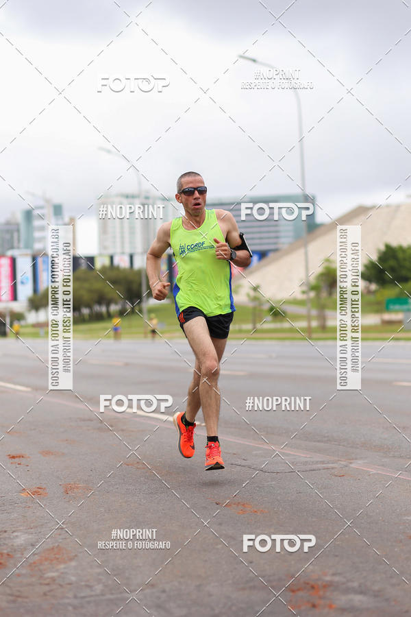 Buy your photos of the eventASICS Golden Run - Bras�lia on Fotop