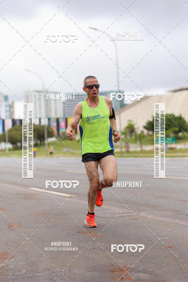 Buy your photos of the eventASICS Golden Run - Bras�lia on Fotop