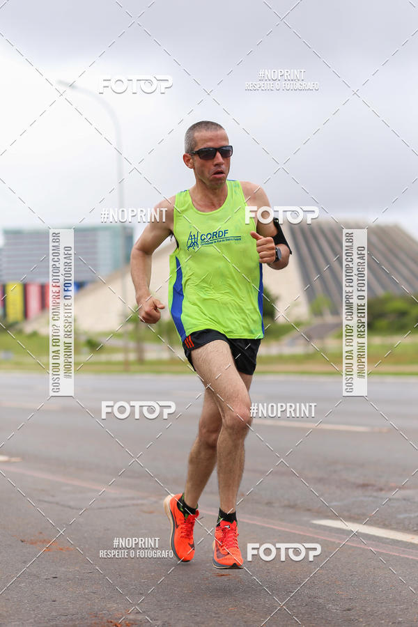 Buy your photos of the eventASICS Golden Run - Bras�lia on Fotop