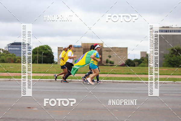Buy your photos of the eventASICS Golden Run - Bras�lia on Fotop