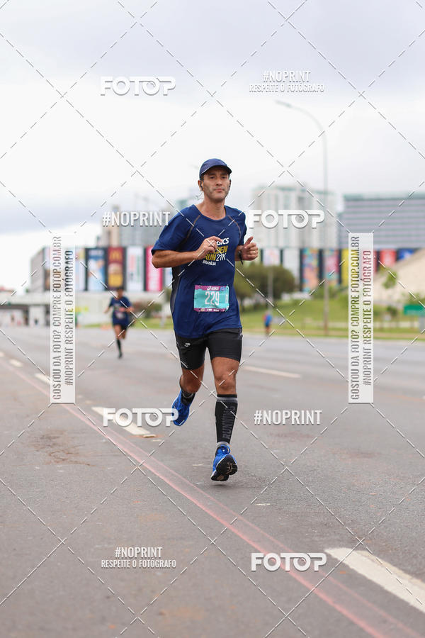 Buy your photos of the eventASICS Golden Run - Bras�lia on Fotop