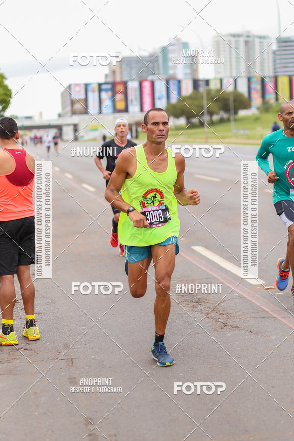 Buy your photos of the eventASICS Golden Run - Bras�lia on Fotop