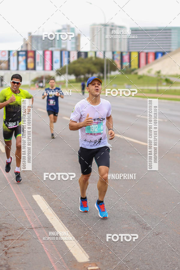 Buy your photos of the eventASICS Golden Run - Bras�lia on Fotop