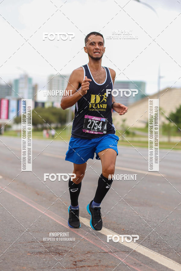 Buy your photos of the eventASICS Golden Run - Bras�lia on Fotop