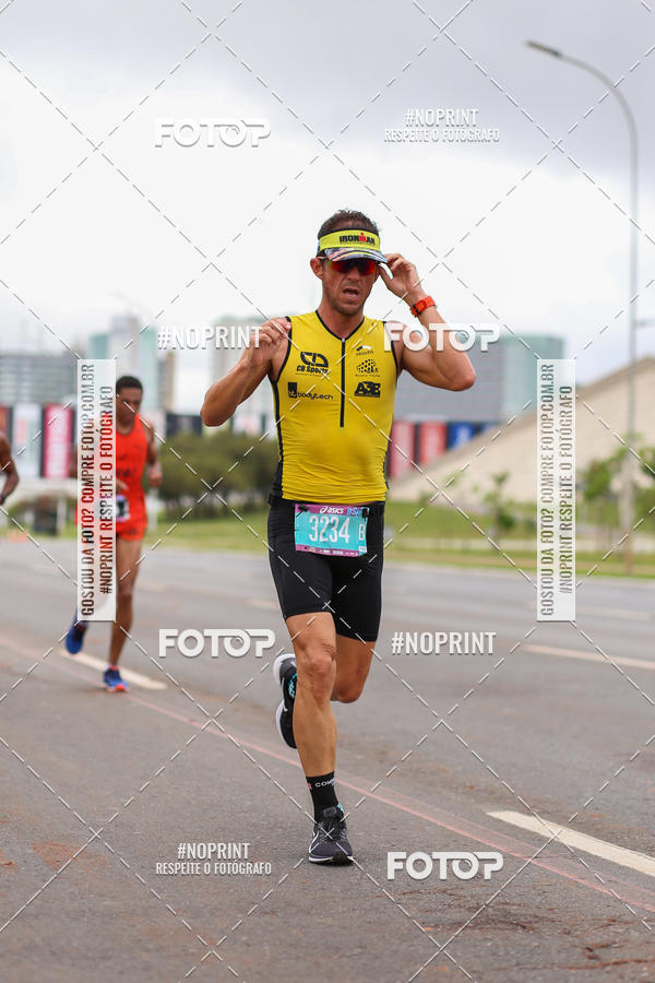 Buy your photos of the eventASICS Golden Run - Bras�lia on Fotop