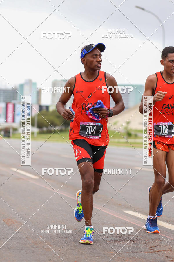 Buy your photos of the eventASICS Golden Run - Bras�lia on Fotop