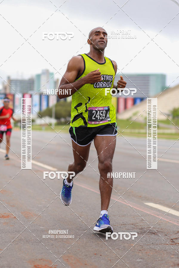 Buy your photos of the eventASICS Golden Run - Bras�lia on Fotop