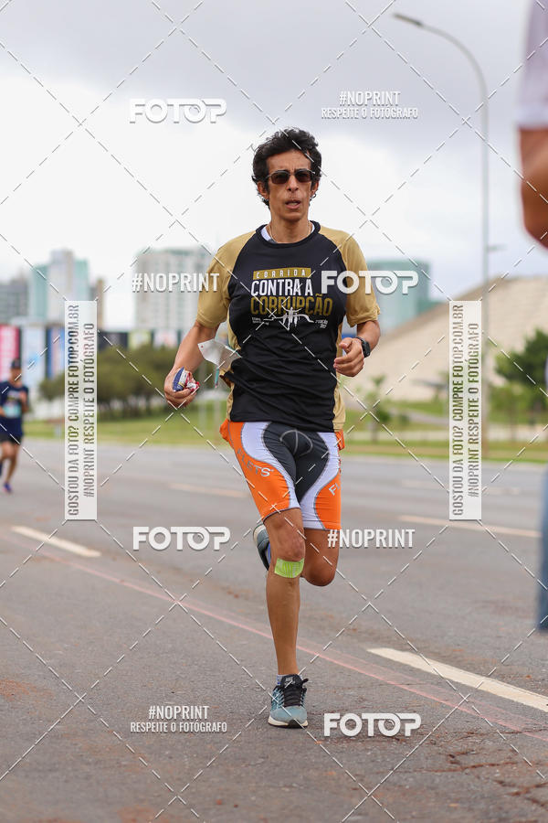 Buy your photos of the eventASICS Golden Run - Bras�lia on Fotop