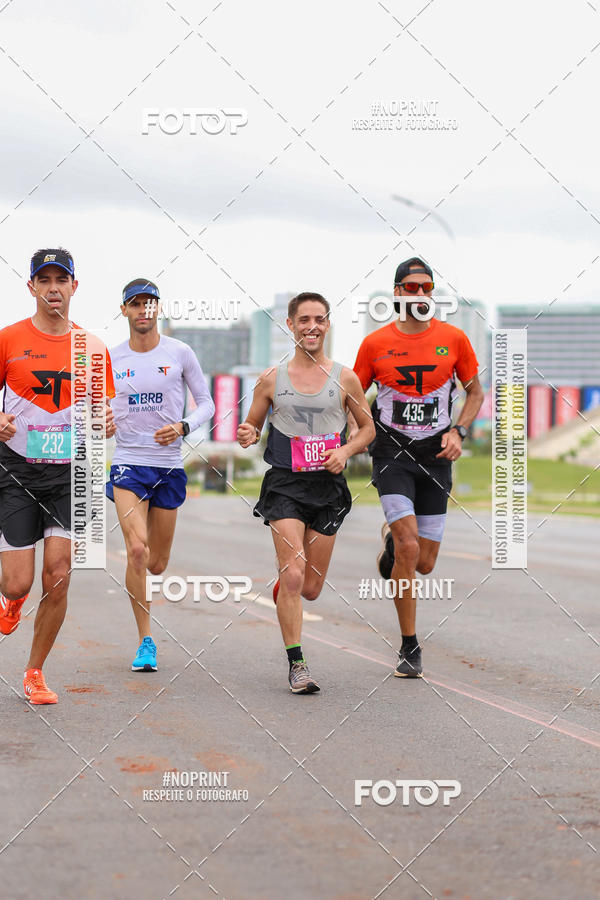 Buy your photos of the eventASICS Golden Run - Bras�lia on Fotop