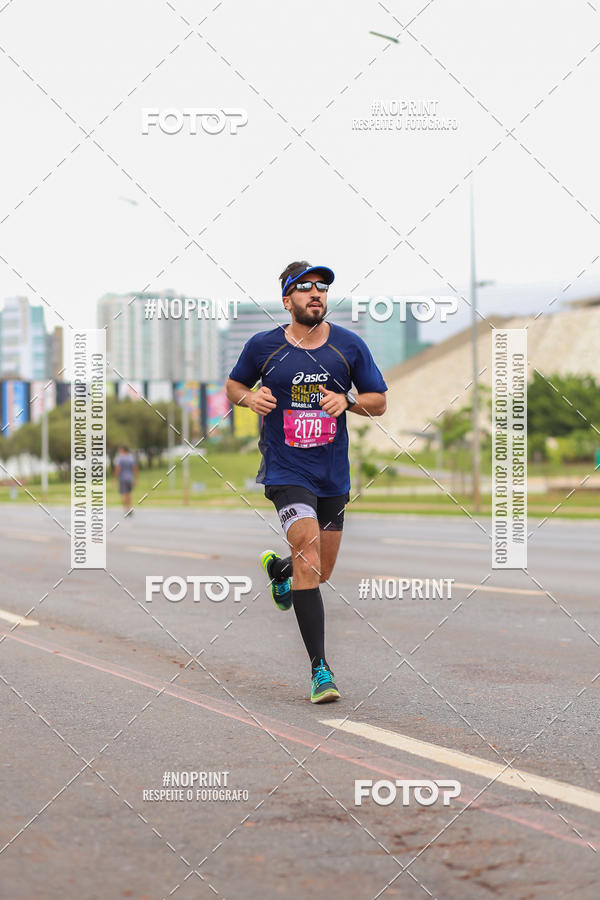 Buy your photos of the eventASICS Golden Run - Bras�lia on Fotop