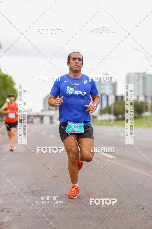 Buy your photos of the eventASICS Golden Run - Bras�lia on Fotop