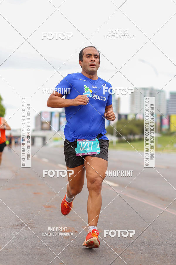 Buy your photos of the eventASICS Golden Run - Bras�lia on Fotop