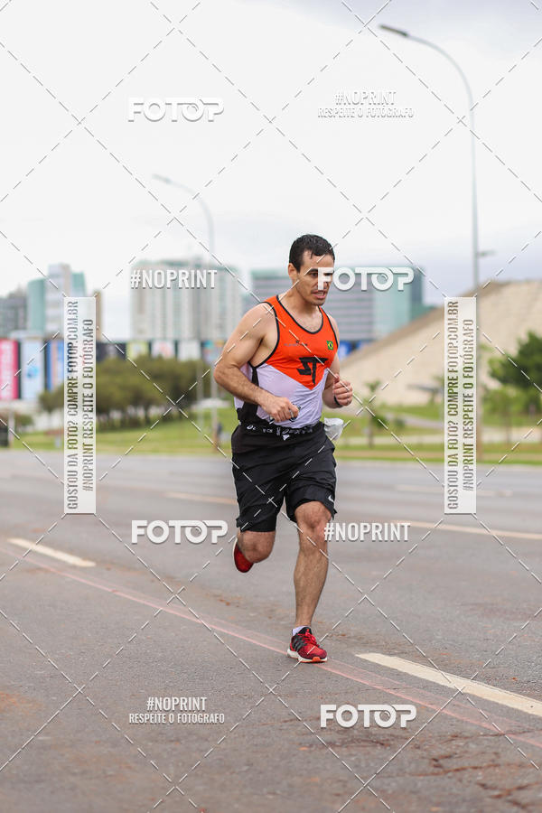 Buy your photos of the eventASICS Golden Run - Bras�lia on Fotop