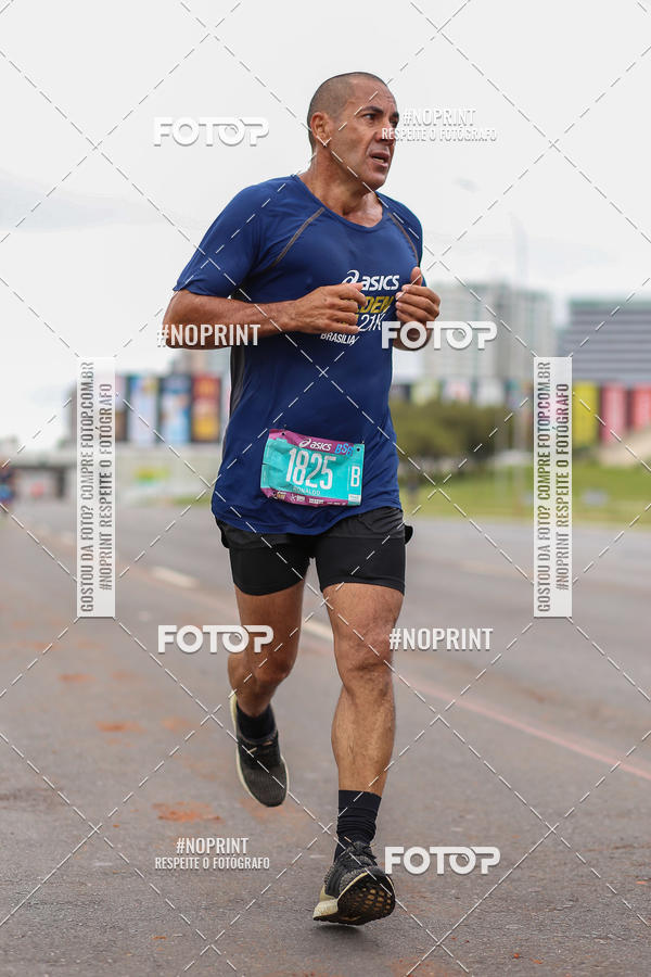 Buy your photos of the eventASICS Golden Run - Bras�lia on Fotop